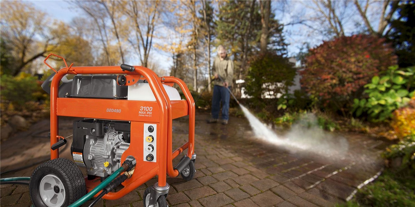 A Guide to Use a Power Washer