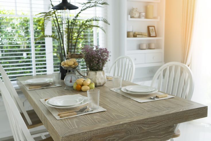 Create a Cozy and Inviting Dining Room